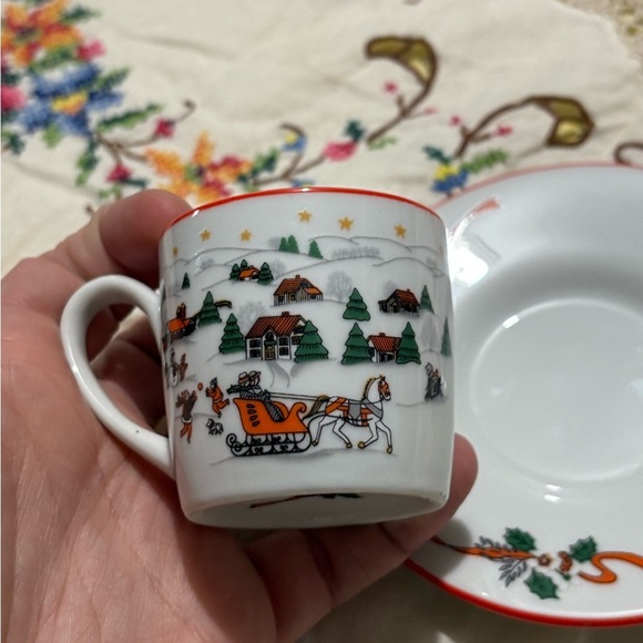 Festive Christmas Tree Espresso Mug and Saucer - Picture 12 of 12